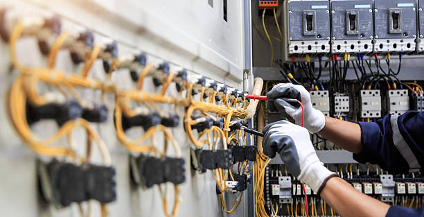 Professional Electrician technician working in Dover, DE